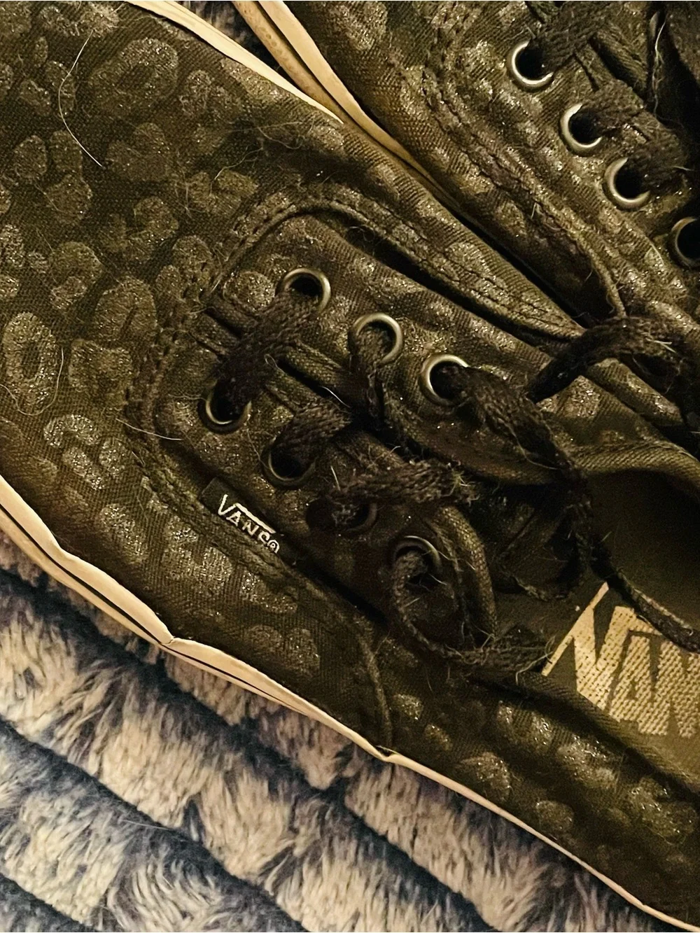 ❌SOLD ❌Vans Men’s Black Leopard-Print Low-Top Sneakers